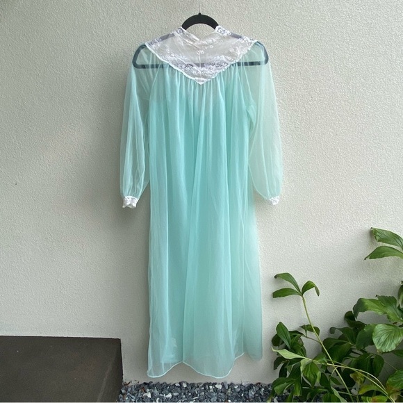 Miss Elaine Sheer vintage robe - Picture 2 of 7